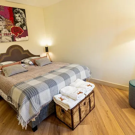 Apartament Place Morny Non Fumeur *