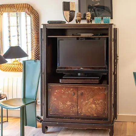 Appartement Place Morny Non Fumeur *