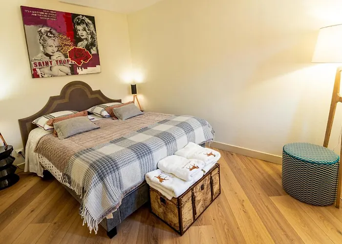 Appartement Place Morny Non Fumeur *